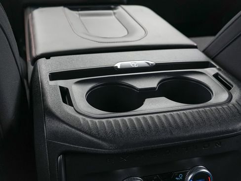 Certified 2025 Ford Expedition Active AWD/4WD image 19