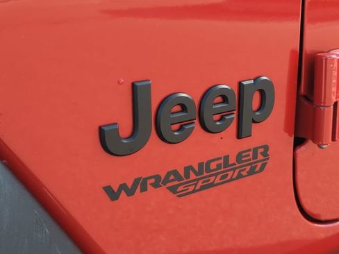 Used 2021 Jeep Wrangler Sport image 10