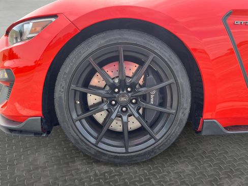 Used 2016 Ford Mustang Shelby GT350 w/ Technology Package RWD image 16