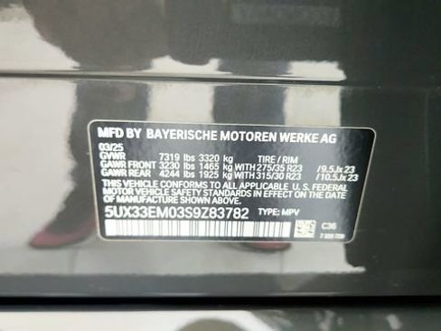 Used 2025 BMW X7 M60i AWD/4WD image 76