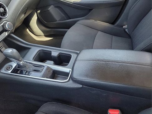 Used 2023 Nissan Sentra SV image 20