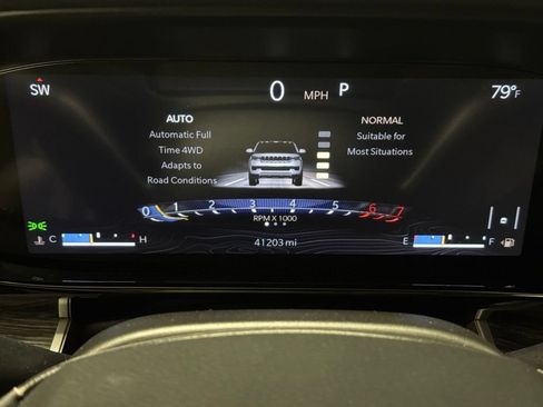 Used 2022 Jeep Wagoneer Series III AWD/4WD image 4
