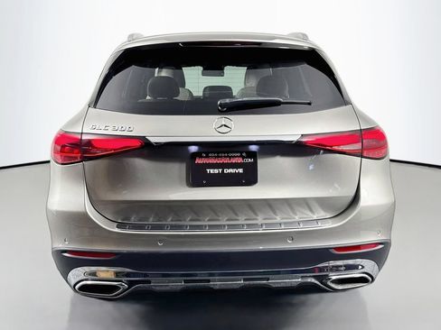 Used 2023 Mercedes-Benz GLC 300 w/ Exclusive Trim Package image 6