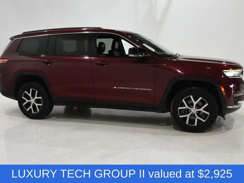 Used 2024 Jeep Grand Cherokee L Limited w/ Luxury Tech Group II AWD/4WD image 3
