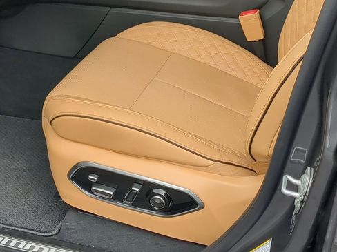 New 2025 Jeep Grand Cherokee L Summit image 17