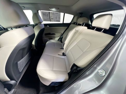 Used 2022 Kia Sportage EX image 29