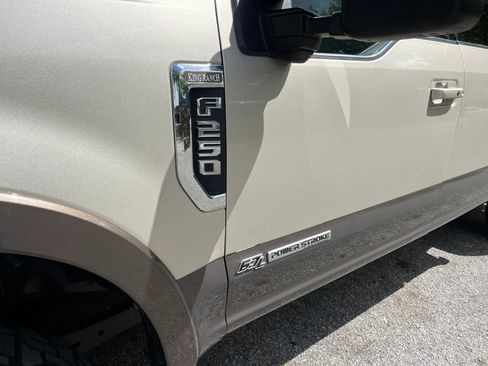 Used 2017 Ford F250 King Ranch w/ King Ranch Ultimate Package image 12