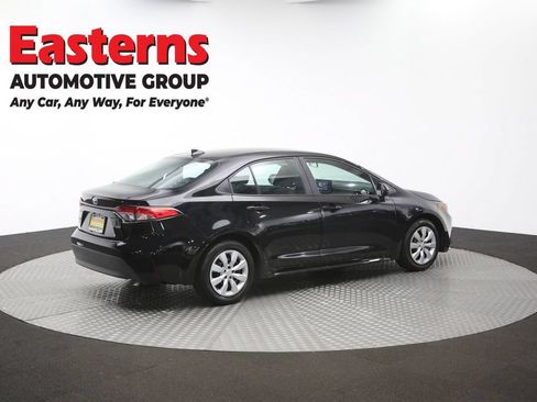 Used 2025 Toyota Corolla LE FWD image 40