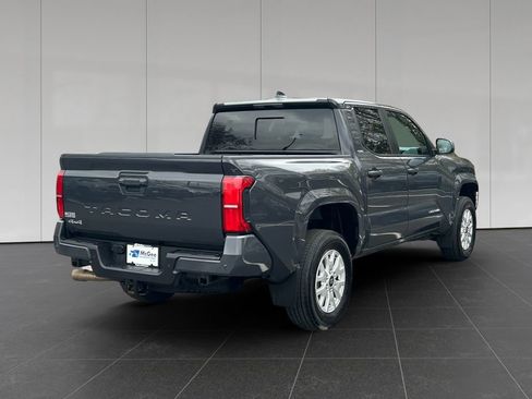 Used 2024 Toyota Tacoma SR5 image 5