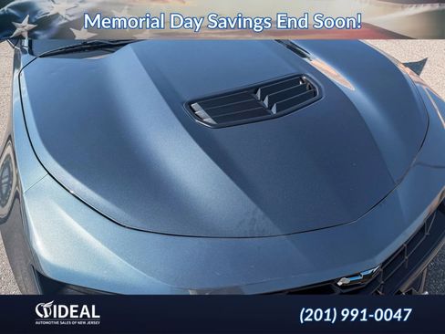Used 2021 Chevrolet Camaro LT w/ Technology Package RWD image 13