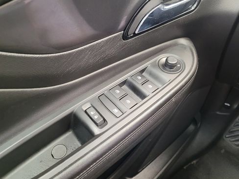 Used 2019 Buick Encore Preferred FWD image 27
