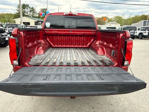Used 2024 Chevrolet Colorado LT w/ LT Convenience Package III AWD/4WD image 25