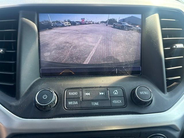 Used 2017 GMC Acadia SLT FWD image 9
