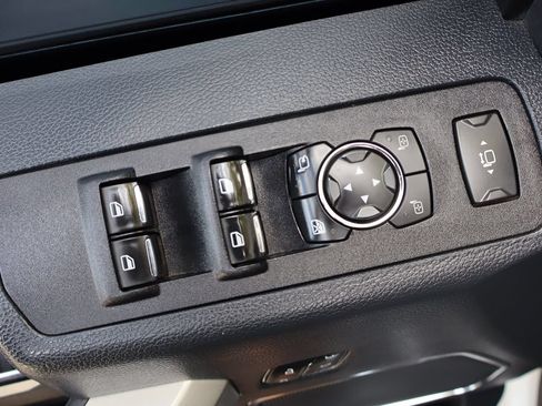 Used 2022 Ford F250 Lariat w/ Lariat Ultimate Package AWD/4WD image 27
