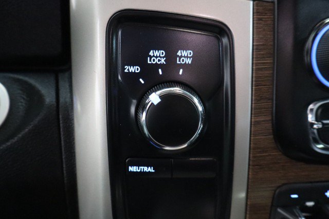 Used 2015 RAM 2500 Laramie w/ Black Appearance Group AWD/4WD image 41