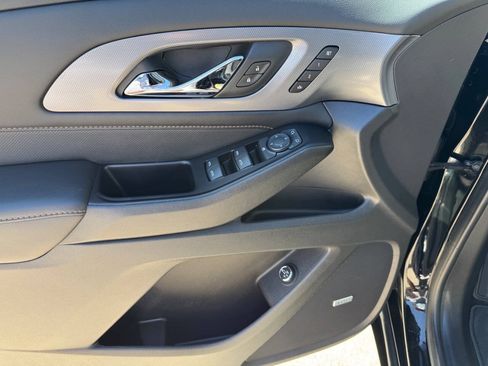Used 2019 Chevrolet Traverse Premier w/ Driver Confidence II Package FWD image 13