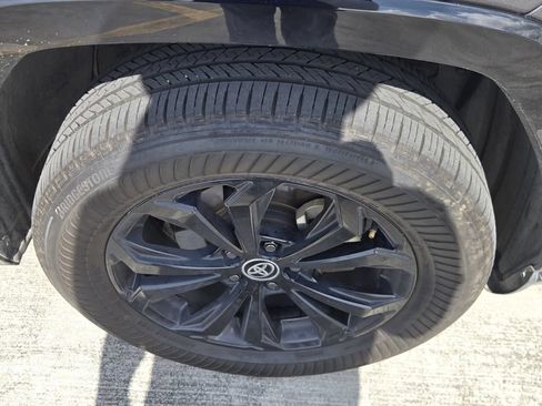 Used 2023 Toyota RAV4 SE AWD/4WD image 6