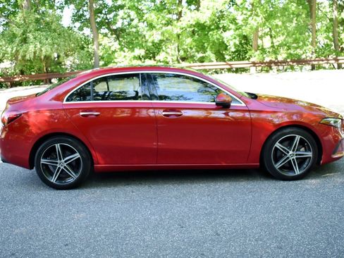 Used 2019 Mercedes-Benz A 220 4MATIC image 8