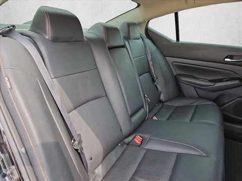 Used 2024 Nissan Altima 2.5 SR w/ SR Premium Package image 20