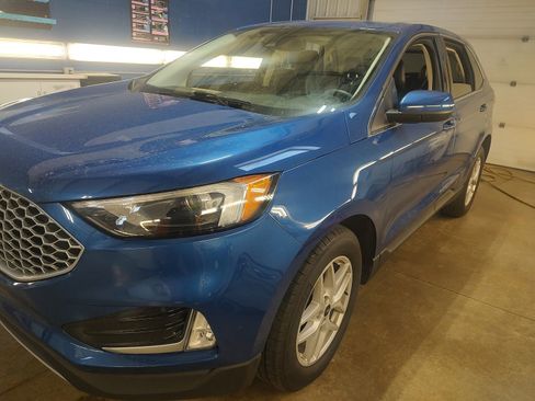 Used 2023 Ford Edge SEL w/ Convenience Package image 1