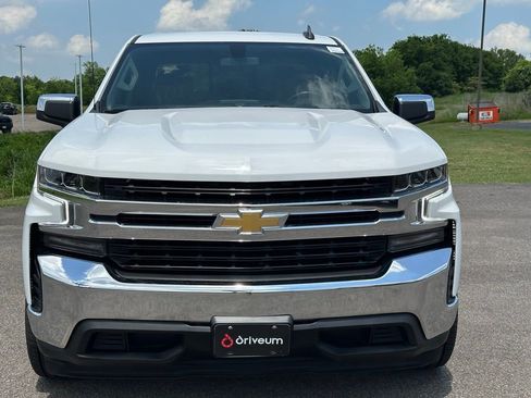 Used 2021 Chevrolet Silverado 1500 LT w/ Convenience Package II image 2