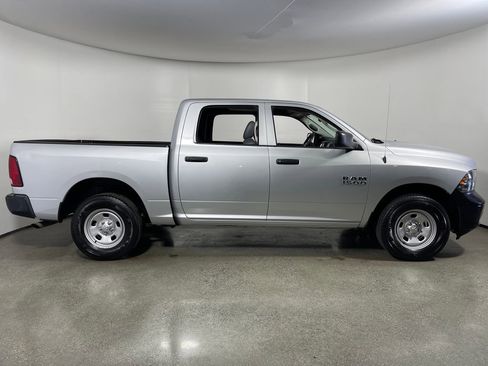Used 2018 RAM 1500 Tradesman AWD/4WD image 2
