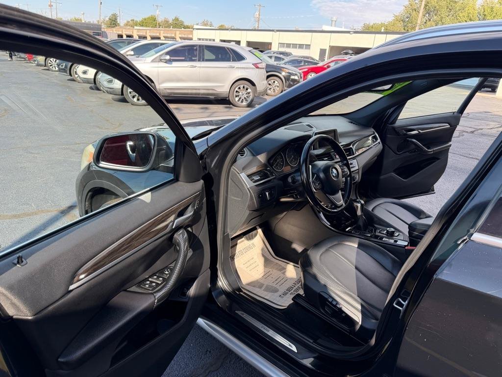 Used 2016 BMW X1 xDrive28i AWD/4WD image 9