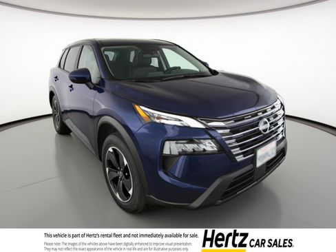 Used 2025 Nissan Rogue SV image 1