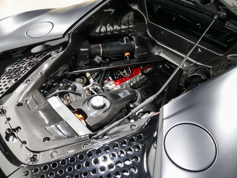 Used 2022 Ferrari SF90 Stradale image 48