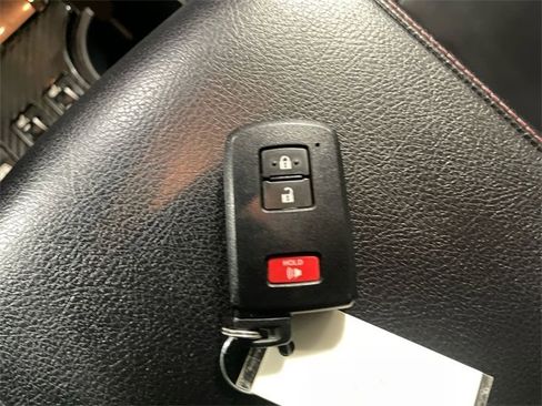 Used 2021 Toyota 4Runner TRD Off-Road Premium w/ Moonroof Package image 21