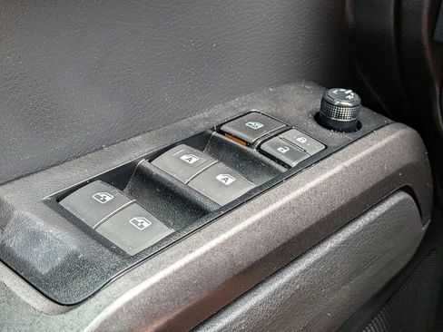 Used 2023 Toyota Tacoma TRD Off-Road AWD/4WD image 23