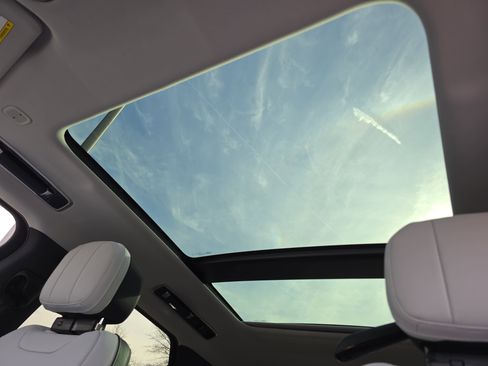 New 2026 Land Rover Range Rover Sport Dynamic SE image 30