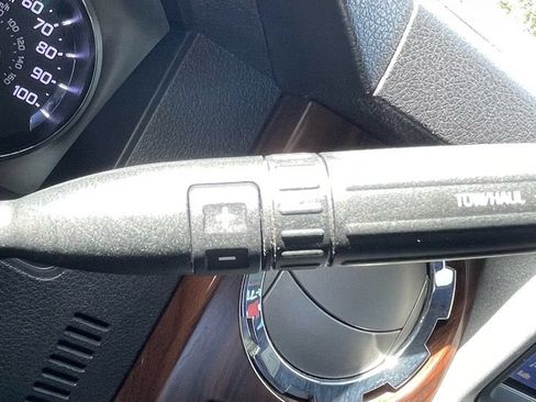 Used 2015 Ford F250 Lariat w/ Lariat Ultimate Package AWD/4WD image 19