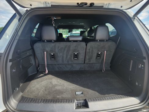 Certified 2025 Buick Enclave Sport Touring AWD/4WD image 23
