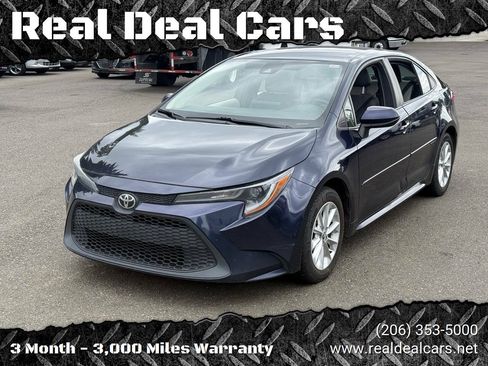 Used 2022 Toyota Corolla LE w/ LE Convenience Package FWD image 1
