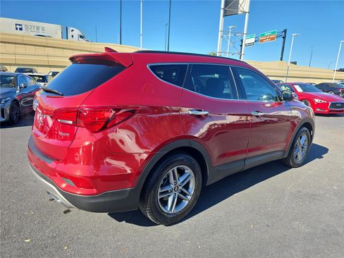 Used 2018 Hyundai Santa Fe Sport image 3