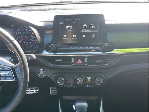 Used 2020 Kia Forte GT-Line w/ GT-Line Premium Package FWD image 17