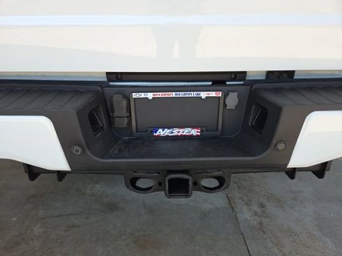 Used 2023 Ford F250 Lariat w/ Lariat Ultimate Package AWD/4WD image 32