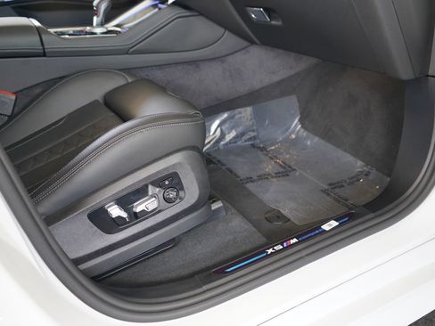 New 2026 BMW X5 M Competition w/ Executive Package AWD/4WD image 16