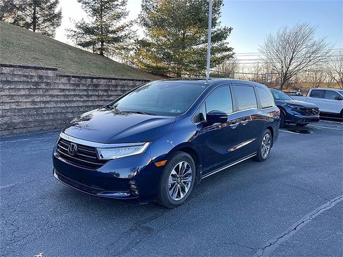 Used 2023 Honda Odyssey EX-L image 2