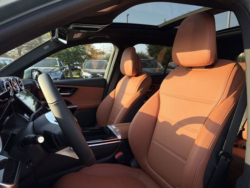 New 2026 Mercedes-Benz GLC 300 4MATIC image 12