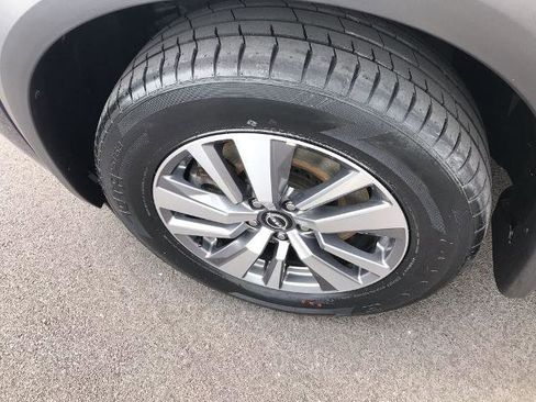Certified 2023 Nissan Pathfinder SL AWD/4WD image 10