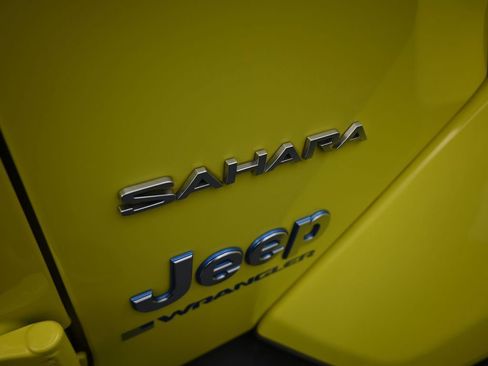 Used 2023 Jeep Wrangler Unlimited Sahara image 50