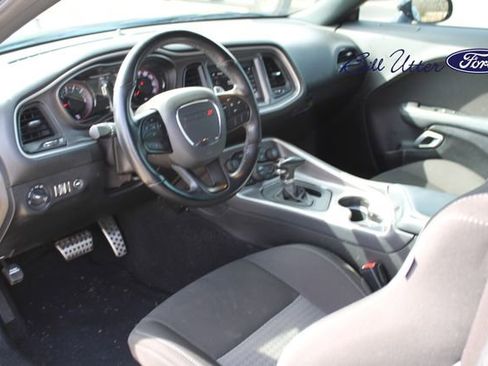 Used 2021 Dodge Challenger R/T w/ Blacktop Package image 14