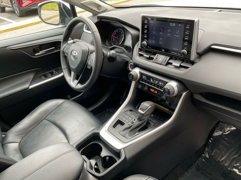 Used 2019 Toyota RAV4 XLE Premium w/ Advanced Technology Package AWD/4WD image 36