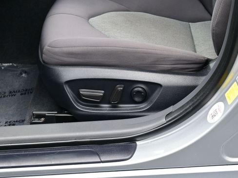 Used 2023 Toyota Camry LE image 12