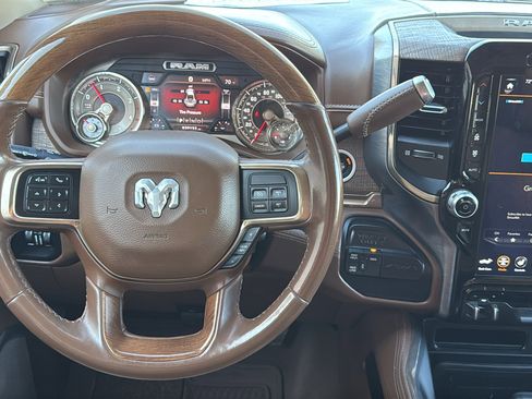 Used 2020 RAM 3500 Limited image 19