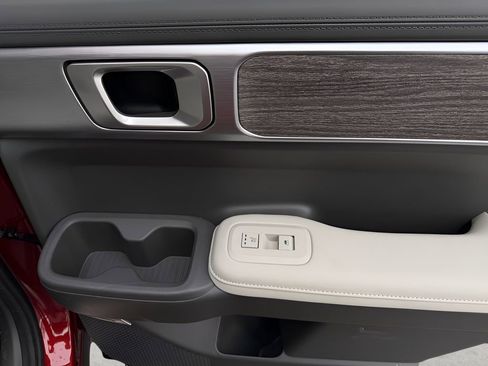 Used 2025 Hyundai Santa Fe Calligraphy image 23