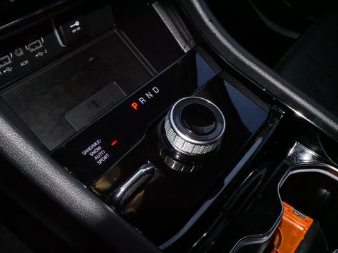 Used 2023 Jeep Grand Cherokee Limited w/ Luxury Tech Group II image 24