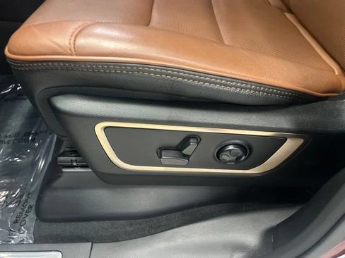 Used 2022 RAM 1500 Limited w/ Body Color Bumper Group AWD/4WD image 27